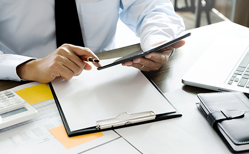 選擇專業(yè)代辦機(jī)構(gòu)的優(yōu)勢