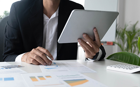 企業(yè)代理記賬收費(fèi)：標(biāo)準(zhǔn)、模式與選擇指...