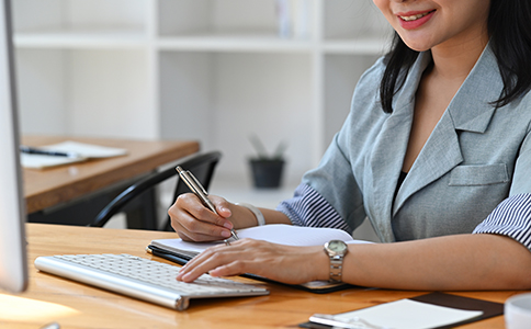 公司經(jīng)營(yíng)范圍怎么寫(xiě)才不會(huì)被駁回？